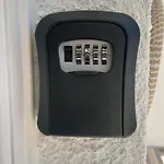 Апартаменти Sea Breeze Maisonette Ларнака
