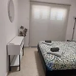 Апартаменти Sea Breeze Maisonette Ларнака