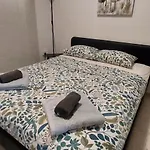 Sea Breeze Maisonette Апартаменти *