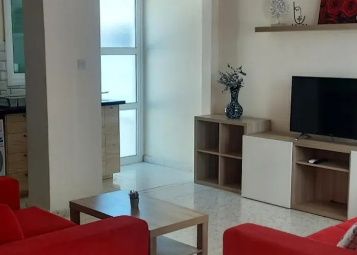 Sea Breeze Maisonette * Larnaca