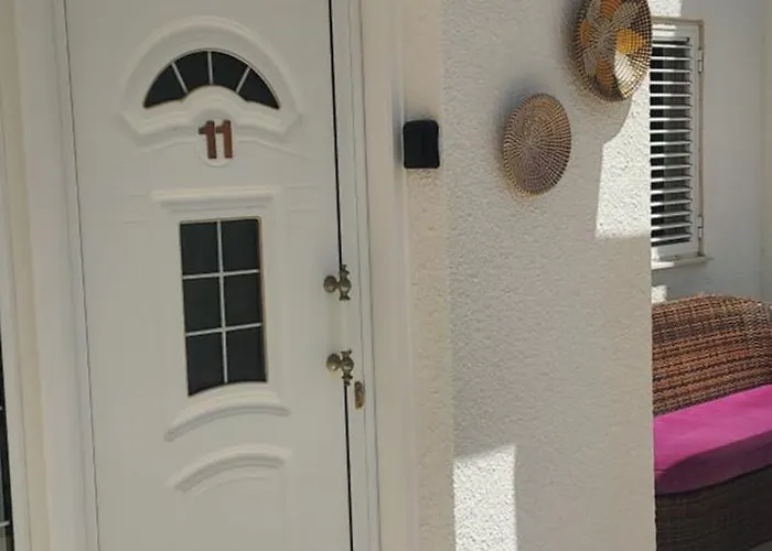 Sea Breeze Maisonette * לרנקה