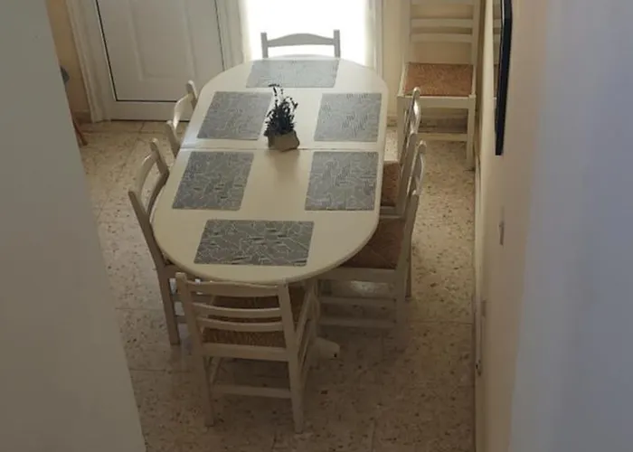 Sea Breeze Maisonette דירה לרנקה